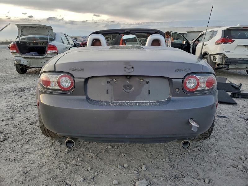 Photo 6 from auction – 2007 MAZDA MX-5 MIATA with VIN JM1NC26F370131390