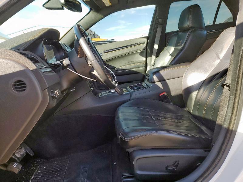 Photo 7 from auction – 2016 CHRYSLER 300 S with VIN 2C3CCAGG5GH262135