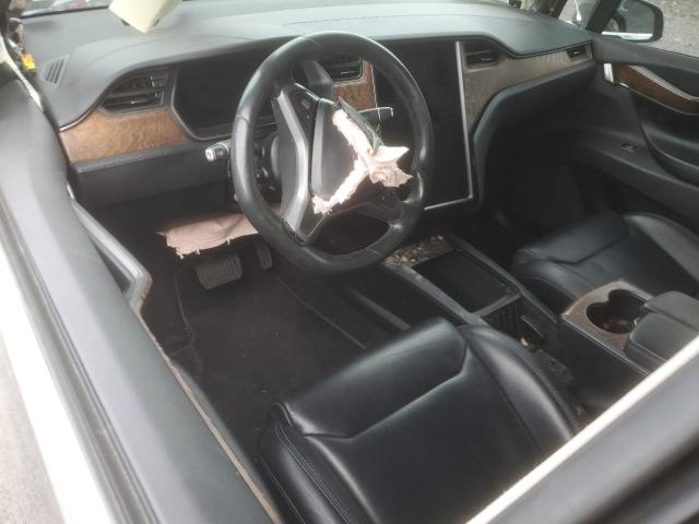 Photo 8 from auction – 2018 TESLA MODEL X with VIN 5YJXCAE26JF101407