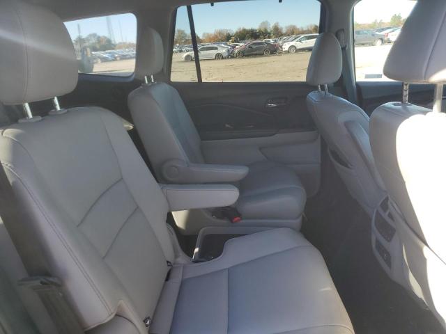 Photo 11 from auction – 2019 HONDA PILOT TOUR with VIN 5FNYF6H61KB096898