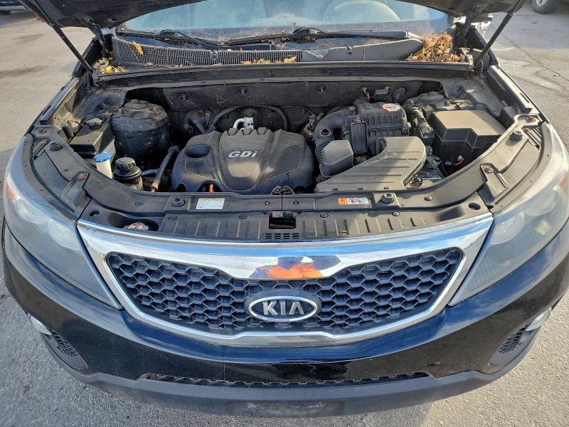 Photo 12 from auction – 2013 KIA SORENTO LX with VIN 5XYKT3A62DG386151