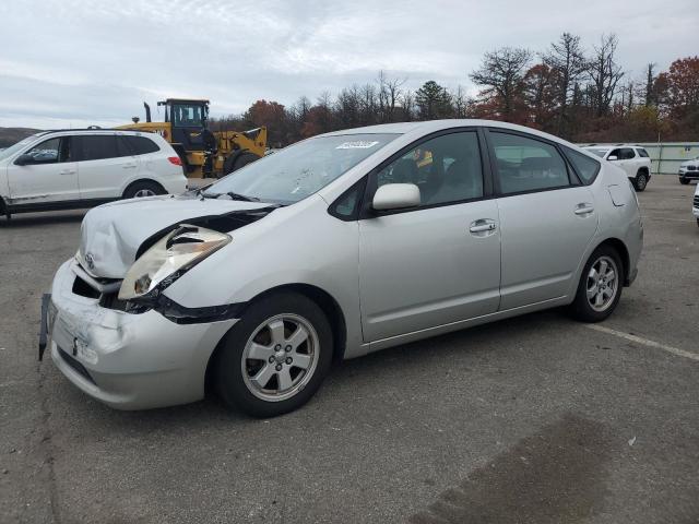 TOYOTA PRIUS 2005 with VIN JTDKB20U453035082 - Photo from auction