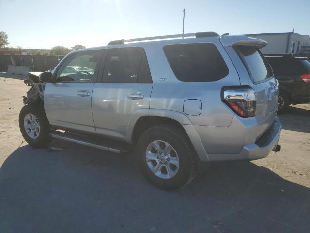 Photo 2 from auction – 2023 TOYOTA 4RUNNER SR with VIN JTEEU5JRXP5278806