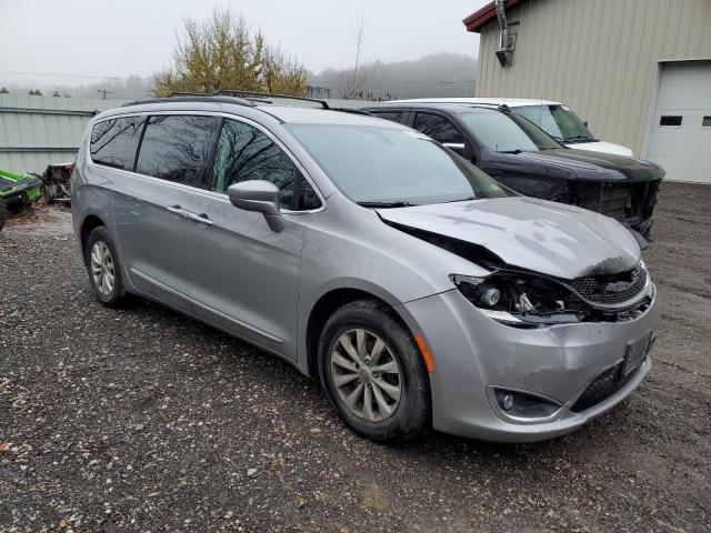 Photo 4 from auction – 2017 CHRYSLER PACIFICA T with VIN 2C4RC1BG2HR576852