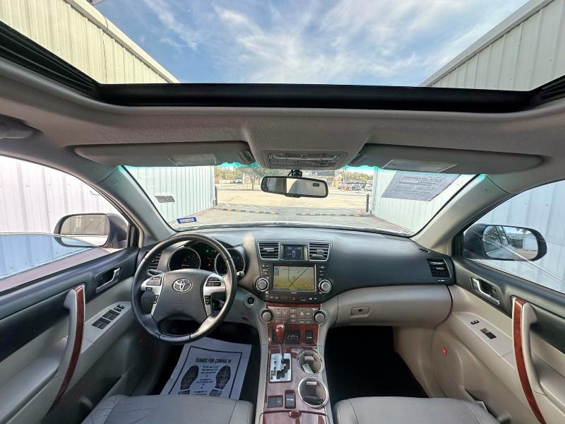 Photo 9 from auction – 2011 TOYOTA HIGHLANDER with VIN 5TDYK3EH8BS045877