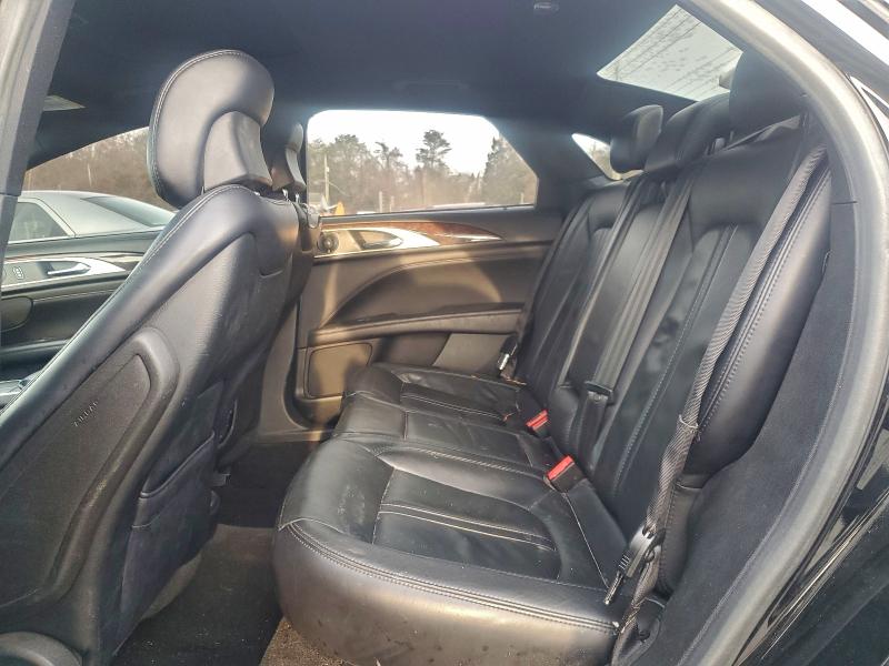 Photo 10 from auction – 2018 LINCOLN MKZ with VIN 3LN6L5LU1JR615571