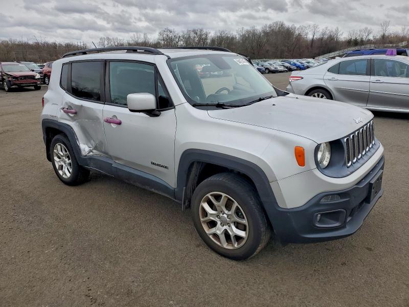 Photo 4 from auction – 2015 JEEP RENEGADE L with VIN ZACCJBBT7FPB88189