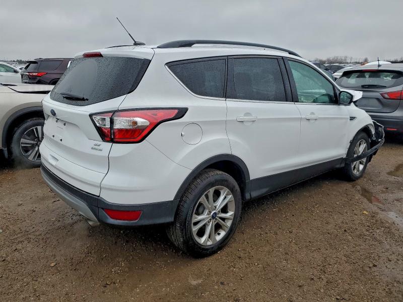 Photo 3 from auction – 2018 FORD ESCAPE SE with VIN 1FMCU0GD2JUA49894