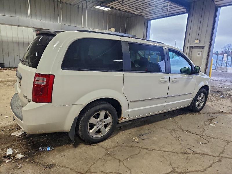 Photo 3 from auction – 2010 DODGE GRAND CARA with VIN 2D4RN5D15AR172933