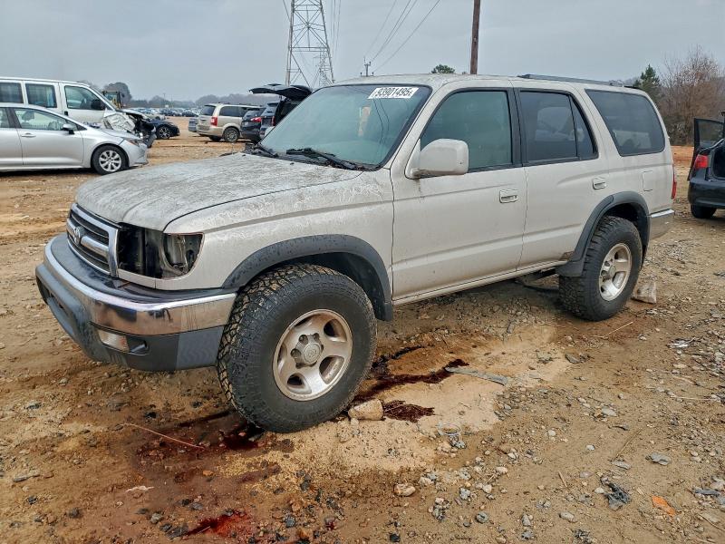 TOYOTA 4RUNNER SR 2000 with VIN JT3HN86R7Y0299334 - Photo from auction