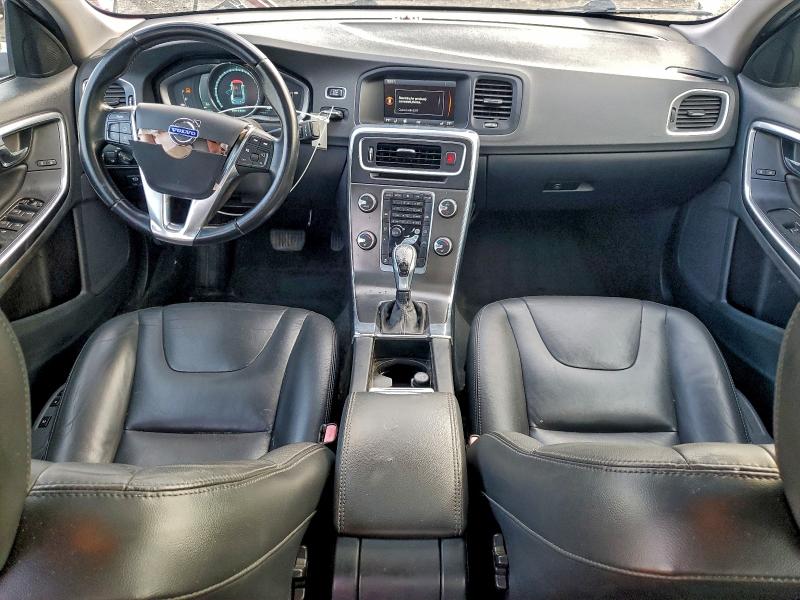 Photo 8 from auction – 2015 VOLVO S60 PREMIE with VIN YV1612TB7F1317271