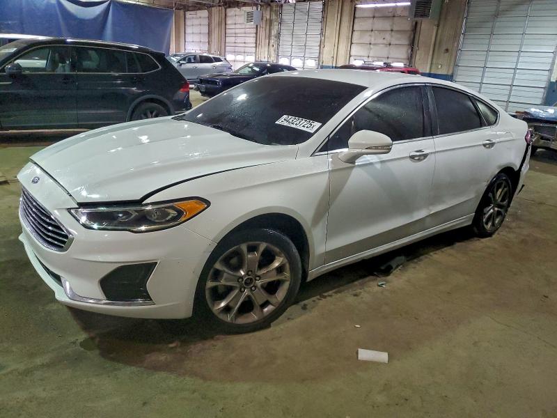 FORD FUSION SEL 2019 with VIN 3FA6P0CD8KR150130 - Photo from auction