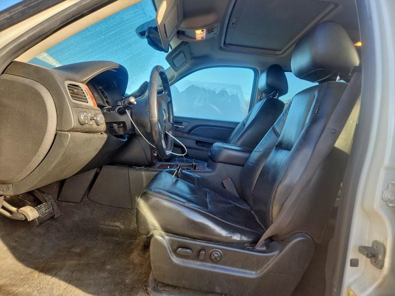 Photo 7 from auction – 2010 CHEVROLET TAHOE with VIN 1GNUKCE08AR195520