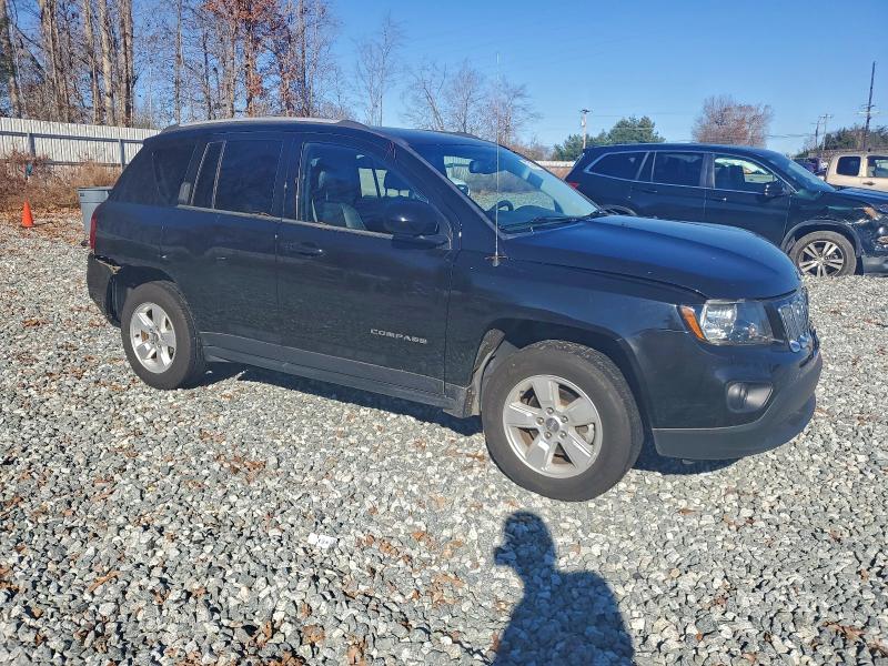 Photo 4 from auction – 2017 JEEP COMPASS LA with VIN 1C4NJCEA9HD212471