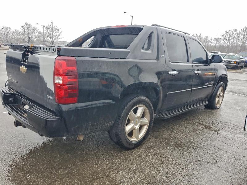 Photo 3 from auction – 2008 CHEVROLET AVALANCHE with VIN 3GNEC12038G121779