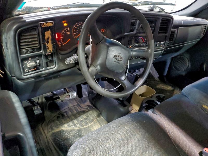 Photo 8 from auction – 2001 CHEVROLET SILVERADO with VIN 1GCHK24U91E228041