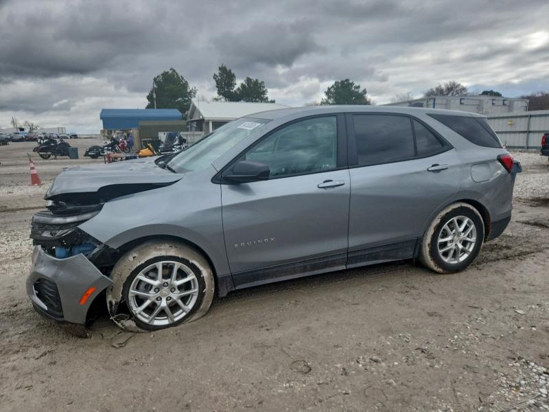 CHEVROLET EQUINOX LS 2024 with VIN 3GNAXHEG3RL334020 - Photo from auction
