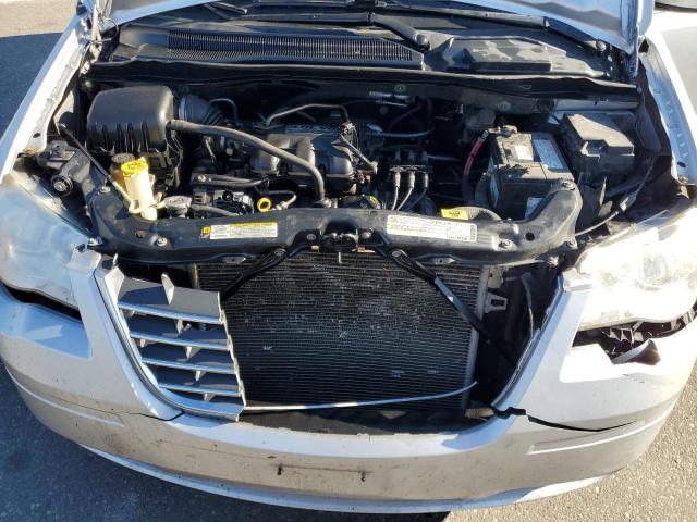 Photo 12 from auction – 2010 CHRYSLER TOWN & COU with VIN 2A4RR5D13AR373208