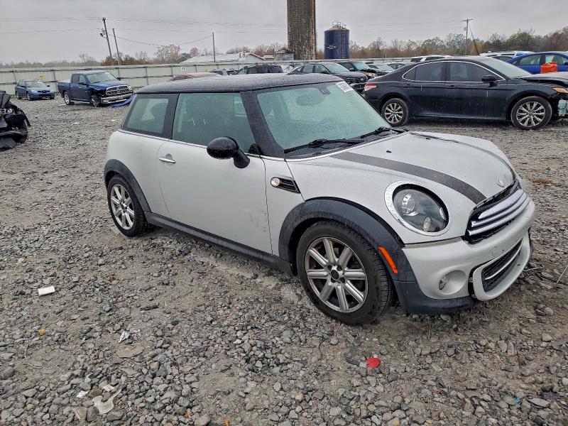 Photo 4 from auction – 2013 MINI COOPER with VIN WMWSU3C58DT681516