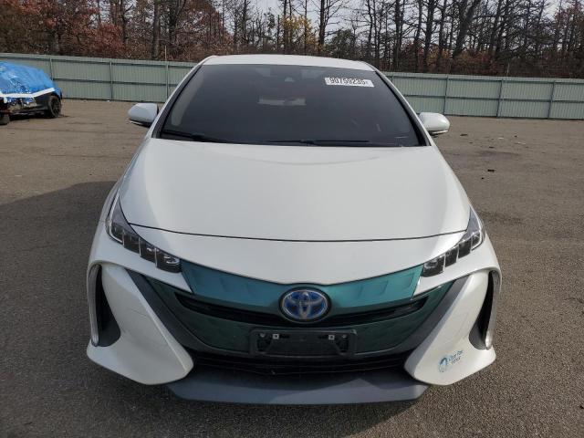 Photo 5 from auction – 2018 TOYOTA PRIUS PRIM with VIN JTDKARFP5J3100450