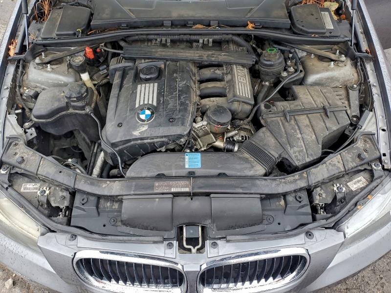 Photo 11 from auction – 2010 BMW 328 I with VIN WBAPH7G56ANM52764