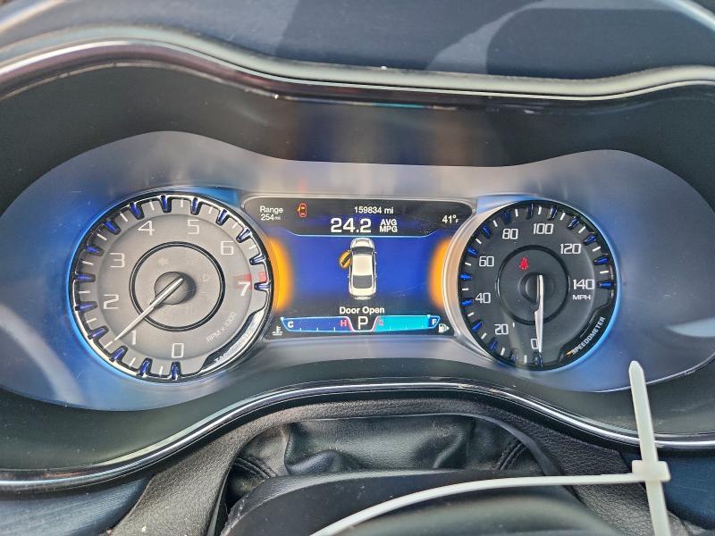 Photo 9 from auction – 2015 CHRYSLER 200 S with VIN 1C3CCCDG5FN512172