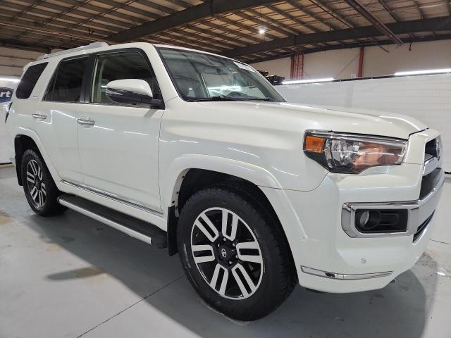 Photo 4 from auction – 2018 TOYOTA 4RUNNER SR with VIN JTEBU5JR9J5602791