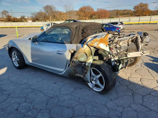 Photo 2 from auction – 2000 TOYOTA MR2 SPYDER with VIN JTDFR3201Y0007453