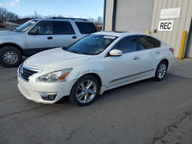 NISSAN ALTIMA 2.5 2015 with VIN 1N4AL3AP2FN300780 - Photo from auction