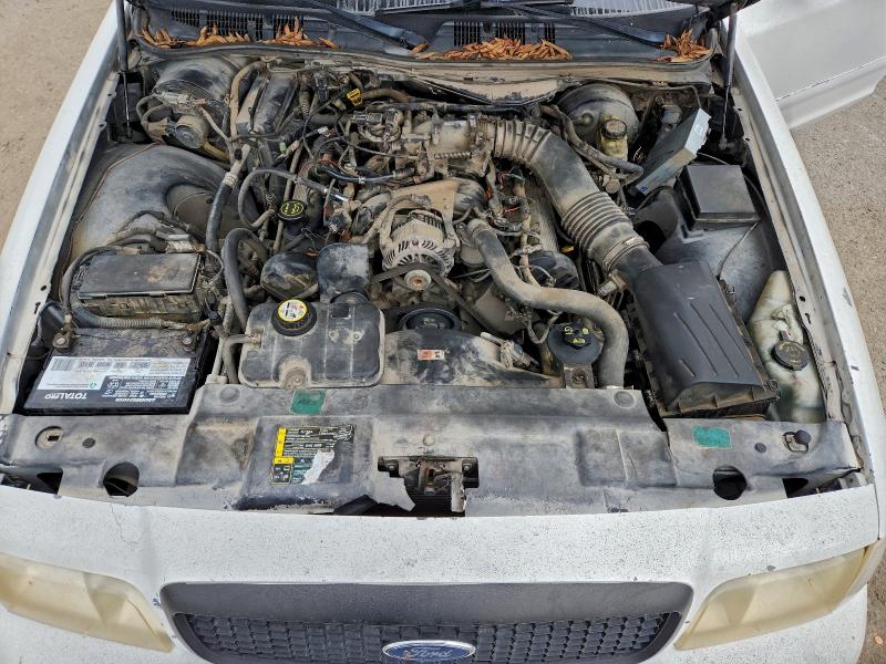 Photo 11 from auction – 2004 FORD CROWN VICT with VIN 2FAFP71W64X149057
