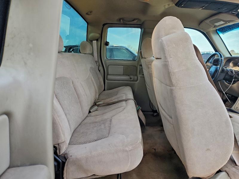 Photo 10 from auction – 2001 CHEVROLET SILVERADO with VIN 1GCEK19T91Z111159