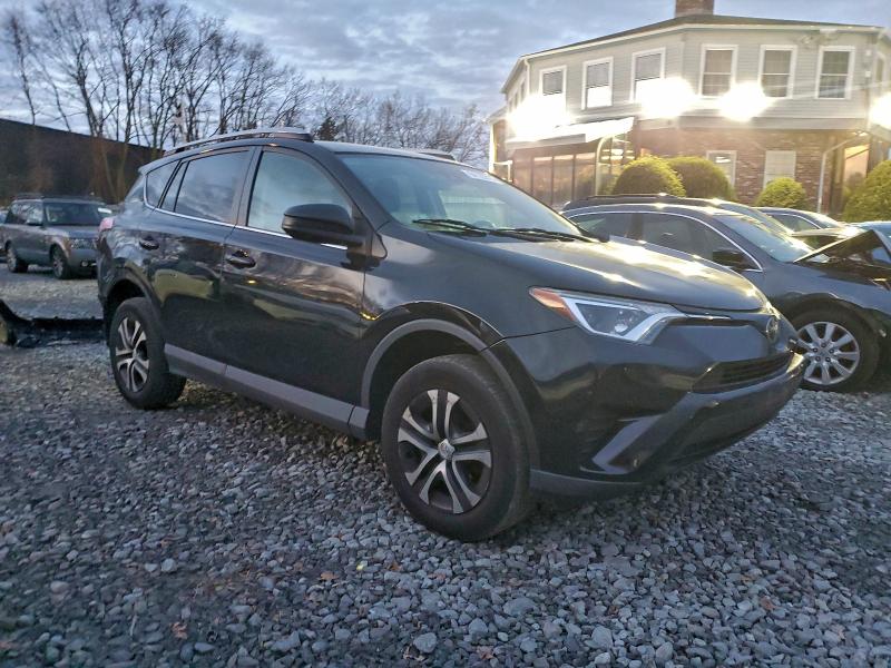 Photo 4 from auction – 2018 TOYOTA RAV4 LE with VIN 2T3BFREV2JW832369