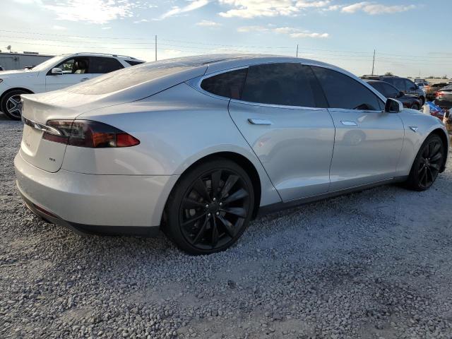 Photo 3 from auction – 2014 TESLA MODEL S with VIN 5YJSA1H16EFP35647