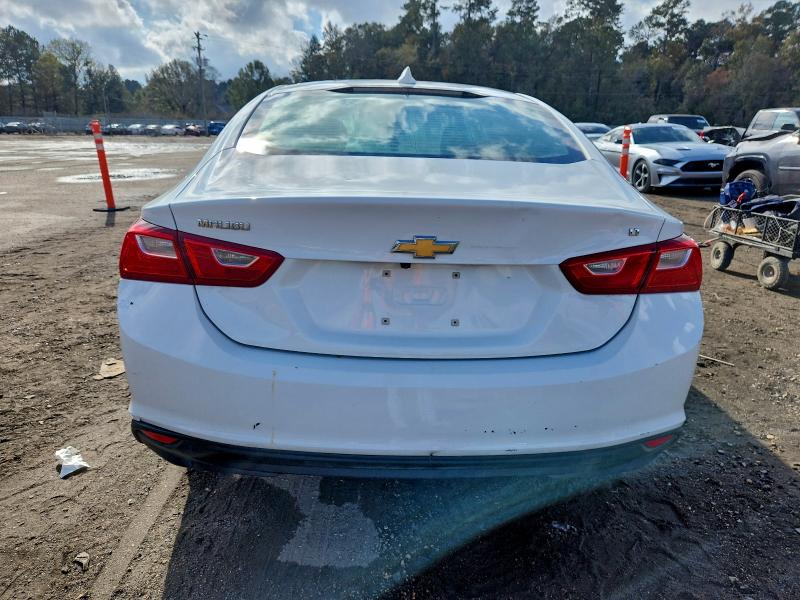 Photo 6 from auction – 2017 CHEVROLET MALIBU LT with VIN 1G1ZE5ST9HF265546