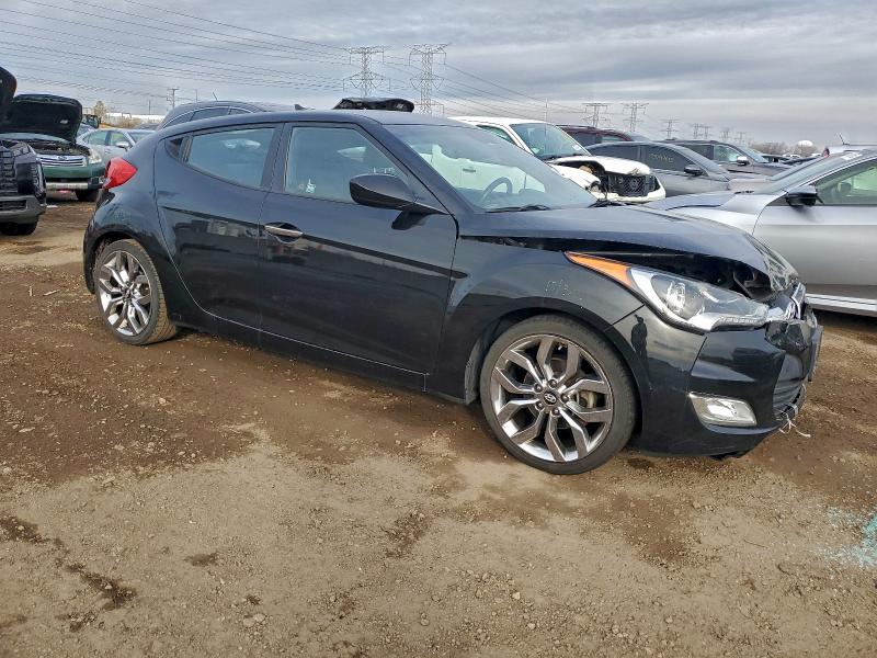 صورة رقم 4 من المزاد - 2015 HYUNDAI VELOSTER مع VIN KMHTC6AD2FU218950