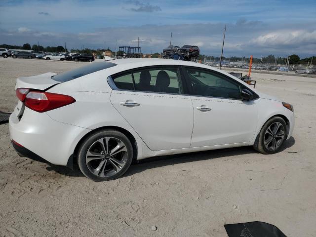 Photo 3 from auction – 2016 KIA FORTE EX with VIN KNAFX4A80G5553212