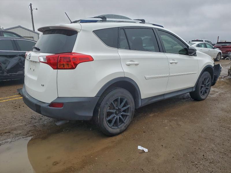 Photo 3 from auction – 2015 TOYOTA RAV4 LE with VIN JTMZFREV9FJ052440