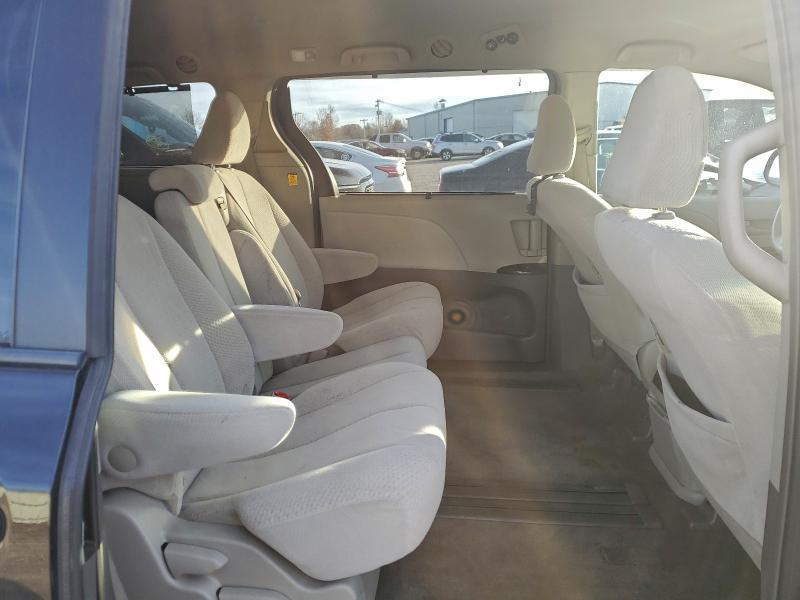 Photo 11 from auction – 2012 TOYOTA SIENNA LE with VIN 5TDKK3DCXCS196426