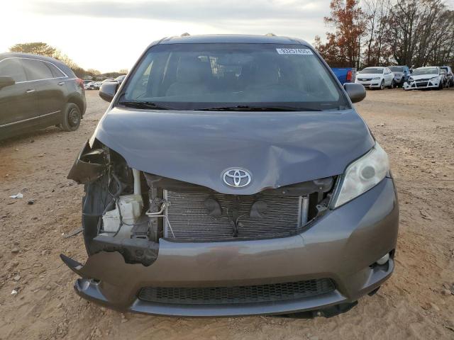 Photo 5 from auction – 2015 TOYOTA SIENNA XLE with VIN 5TDYK3DC2FS563477