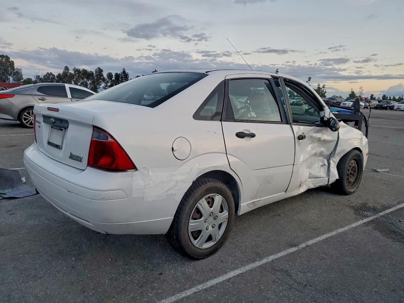Photo 3 from auction – 2007 FORD FOCUS with VIN 1FAFP34N97W259659