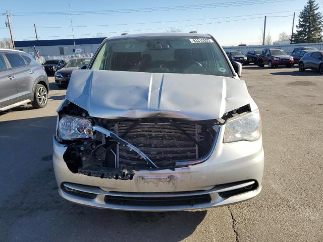 Photo 5 from auction – 2011 CHRYSLER TOWN & COU with VIN 2A4RR5DG1BR704969