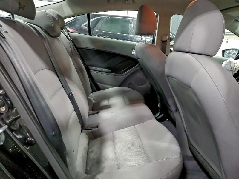 Photo 10 from auction – 2017 KIA FORTE LX with VIN 3KPFK4A72HE025153