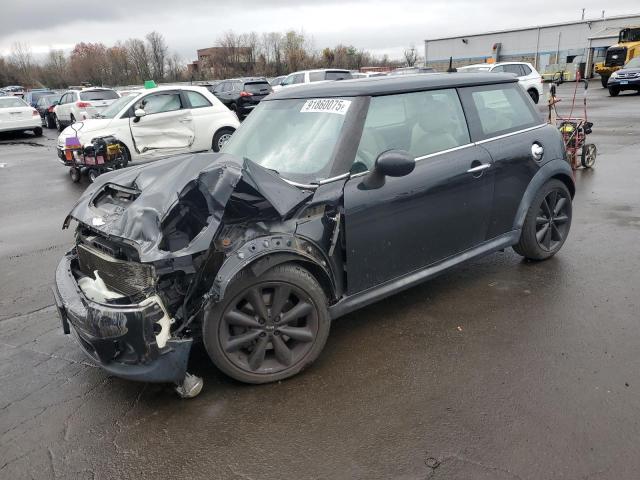 MINI COOPER S 2013 with VIN WMWSV3C56DT480100 - Photo from auction