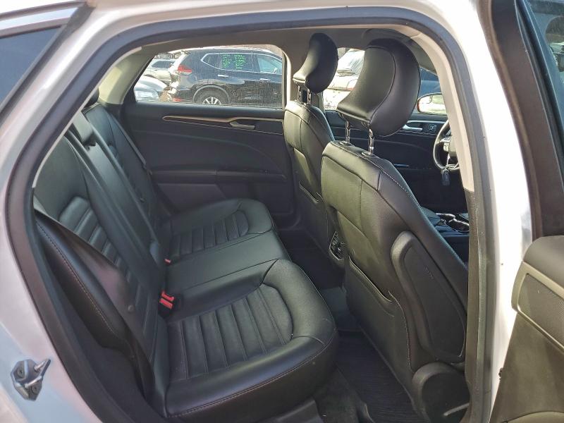 Photo 10 from auction – 2016 FORD FUSION SE with VIN 3FA6P0HD1GR278337