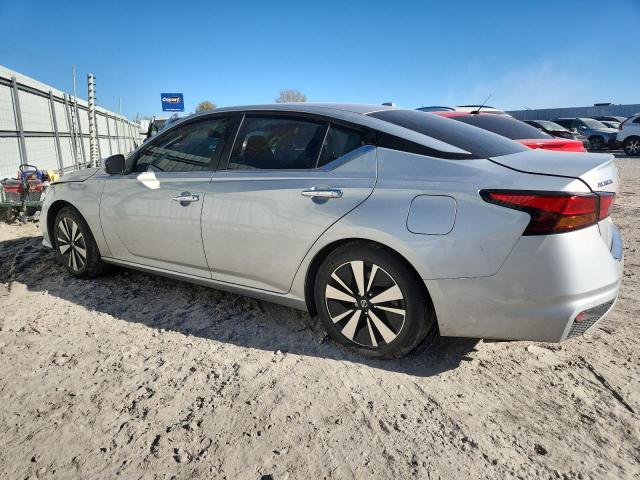 Photo 2 from auction – 2022 NISSAN ALTIMA SV with VIN 1N4BL4DVXNN330032