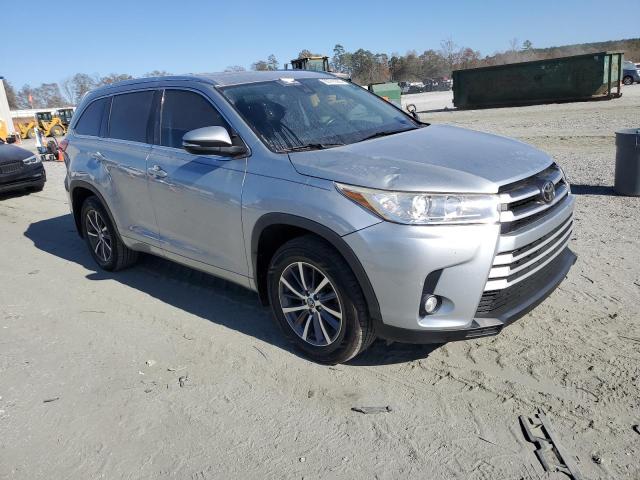 صورة رقم 4 من المزاد - 2017 TOYOTA HIGHLANDER مع VIN 5TDJZRFHXHS458147