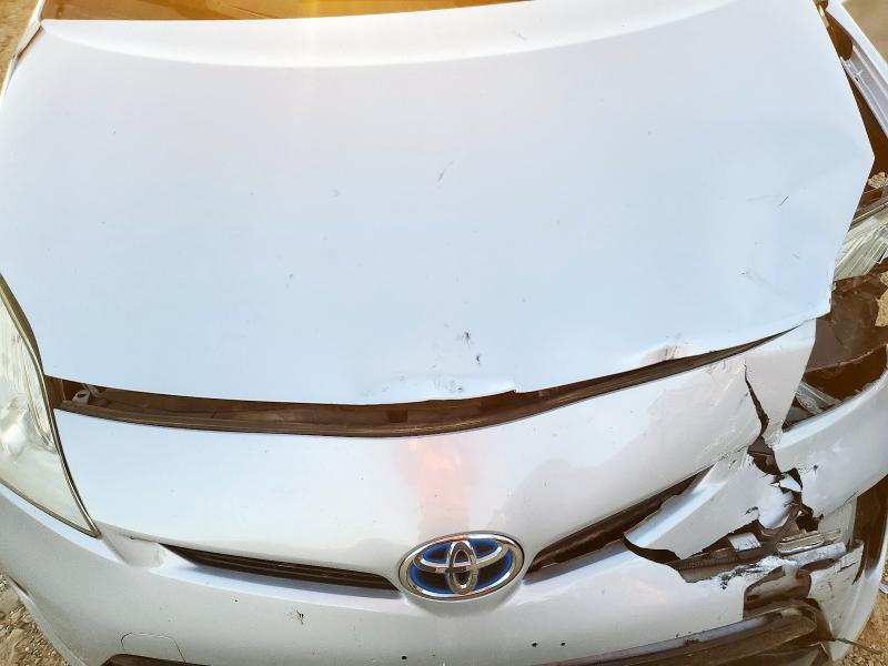 Photo 11 from auction – 2015 TOYOTA PRIUS with VIN JTDKN3DU3F0418716