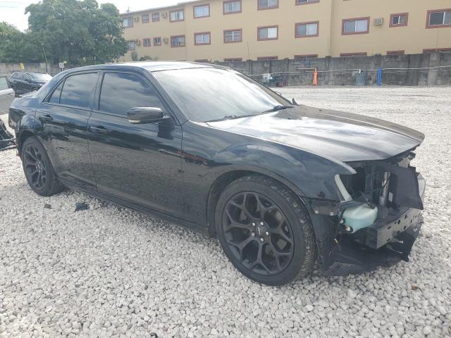Photo 4 from auction – 2019 CHRYSLER 300 S with VIN 2C3CCABT6KH682502