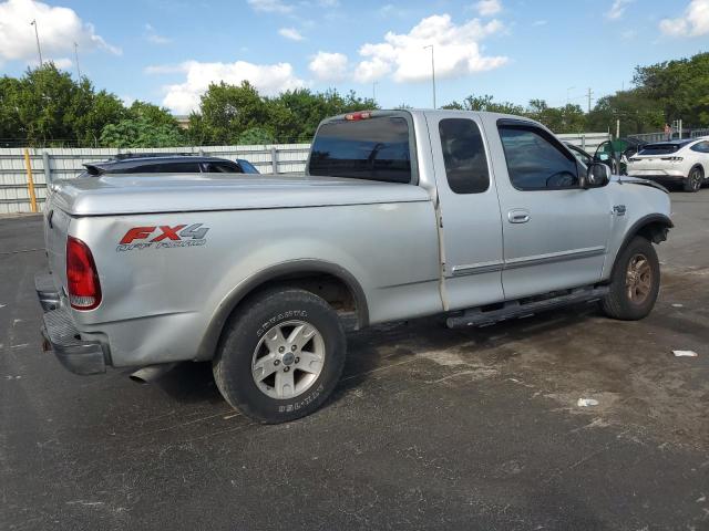 Photo 3 from auction – 2002 FORD F150 with VIN 2FTRX18WX2CA81456