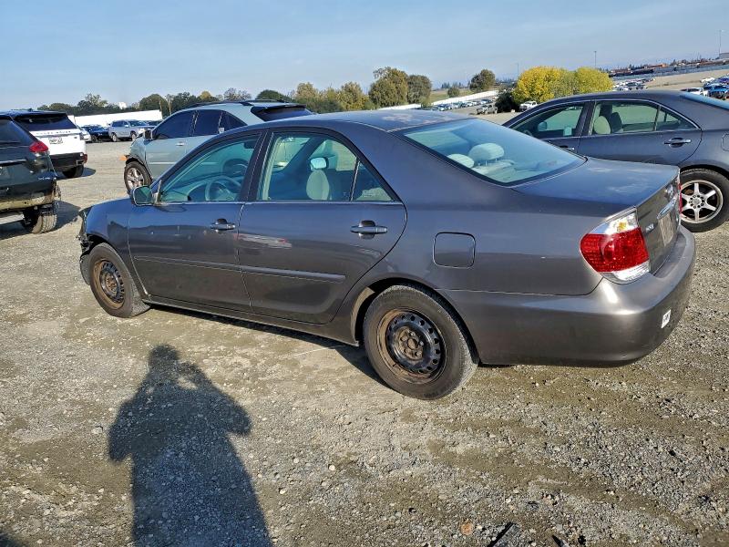 Photo 2 from auction – 2005 TOYOTA CAMRY LE with VIN 4T1BE30K65U974851